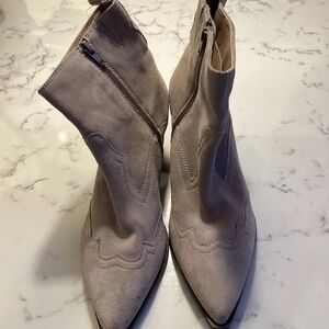 Elegant Taupe Heeled Boots